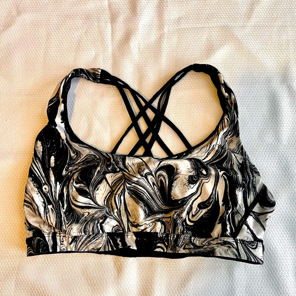 Victoria’s Secret Essential Strappy Sports Bra